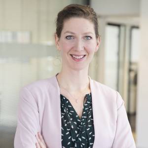 Hoe is het met Suzanne van den Bogaard, Schakenraad advocaten?